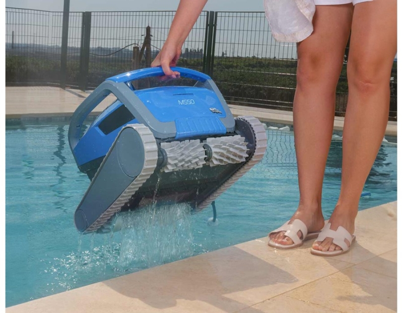 Dolphin M550 - mit Kombibürsten