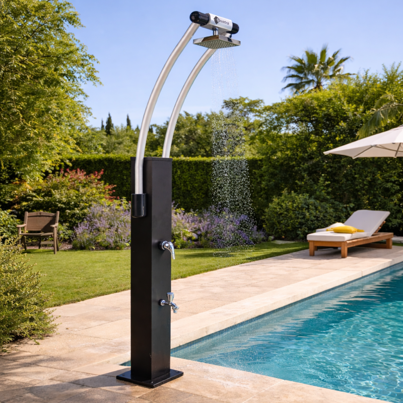 Solardusche "Quadra" - Duschvergnügen mit modernem Design